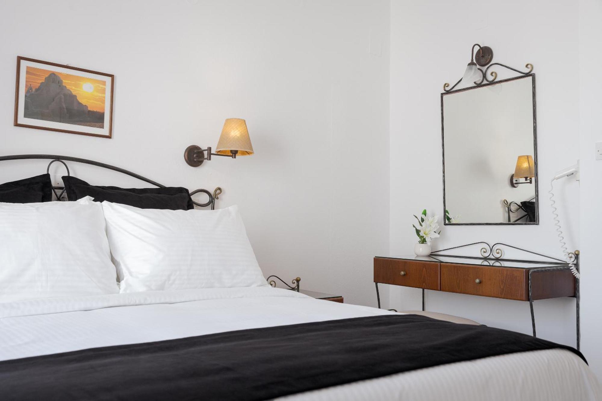 Sunset Paros Naousa Room photo